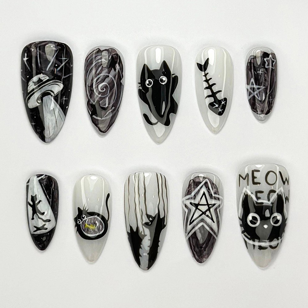 Alien Cat-Themed Press-On Nails Halloween Cute Creepy Goth Nail Art 