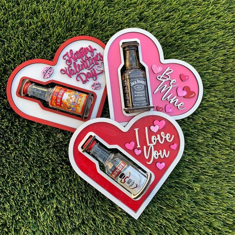 Heart-Shaped Mini Liquor Bottle Display Tray Romantic Gift for Valentine's Day