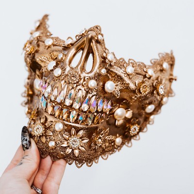 Halloween Gold Skull Mask with Jewelry